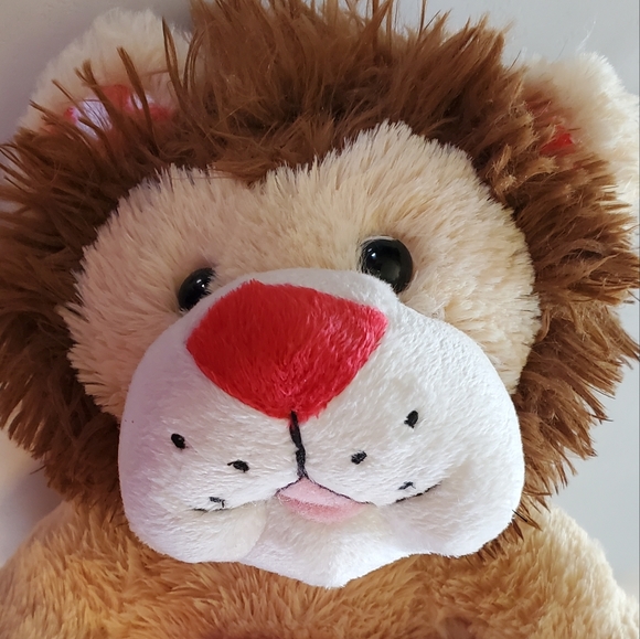 Lion Plush Stuffed Animal with LOVE Heart - Picture 8 of 8